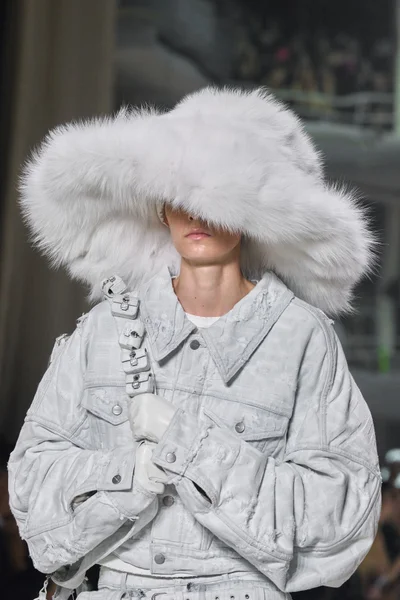 Look 109